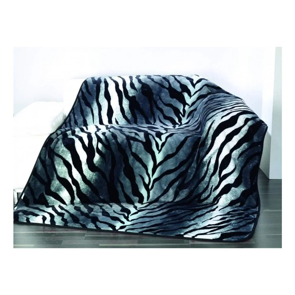 Stříbrná deka Gözze Cashmere Tiger, 150 x 200 cm v:772142
