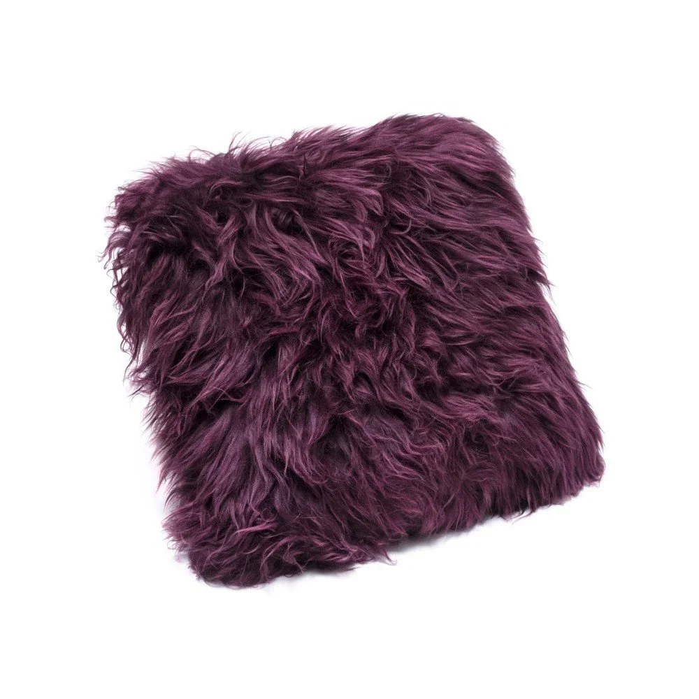 Tmavě vínový polštář z ovčí kožešiny Royal Dream Sheepskin, 30 x 30 cm v:953862
