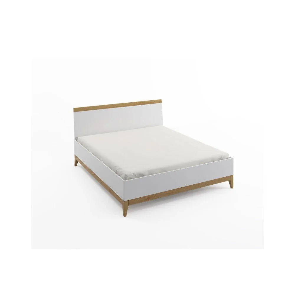 Dvoulůžková postel z masivního borovicového dřeva SKANDICA Livia High Bed, 180 x 200 cm v:1246564