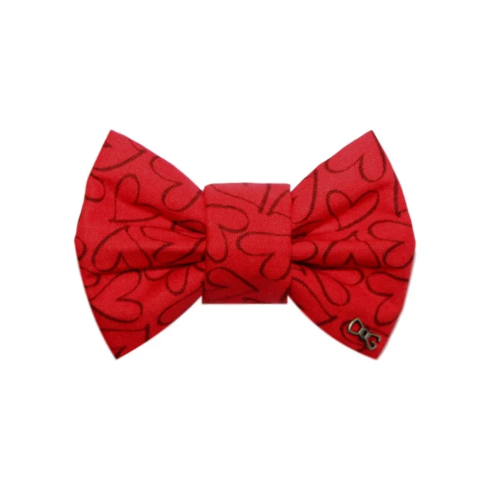 Červený charitativní psí motýlek se srdíčky FUNKY DOG, vel. M v:763840 Červený charitativní psí motýlek se srdíčky FUNKY DOG, vel. M v:763840