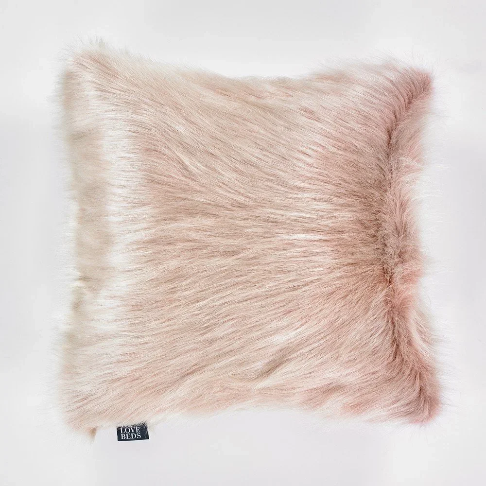 Růžový povlak na polštář WeLoveBeds Fluffy, 50 x 50 cm v:1157428