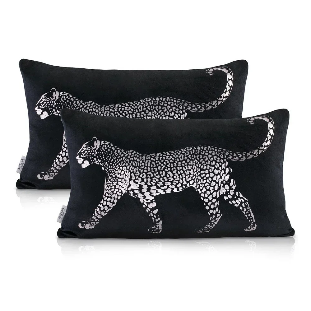 Sada 2 černých dekorativních polštářů s leopardem AmeliaHome, 30 x 50 cm v:1370671