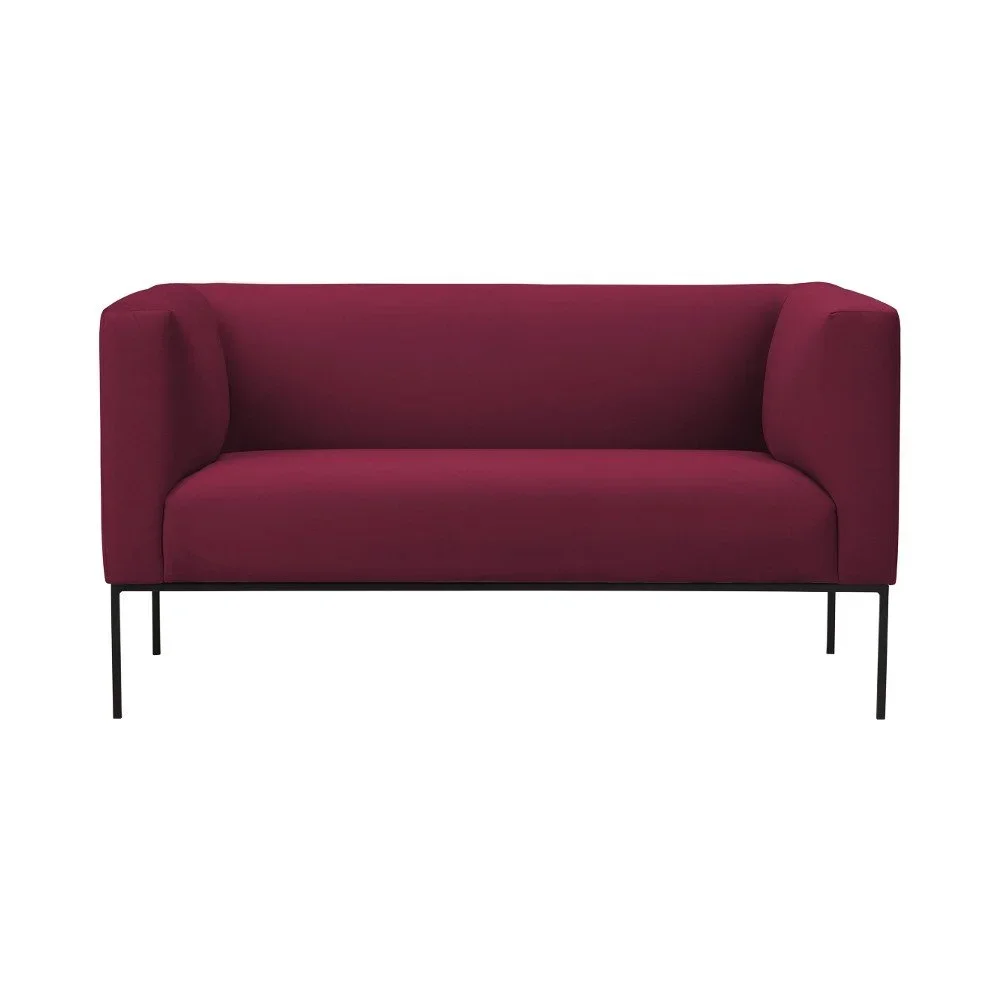 Červená dvojmístná pohovka Windsor & Co Sofas Neptune v:1070036