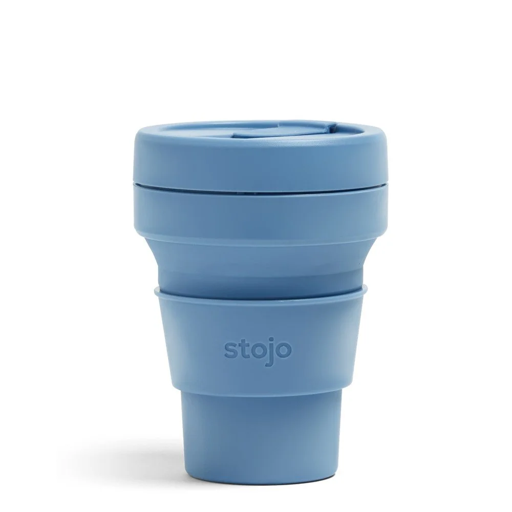 Modrý skládací cestovní hrnek Stojo Pocket Cup Steel, 355 ml v:1341303