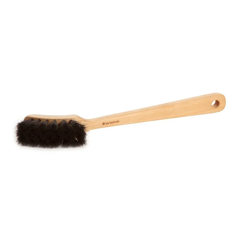 Kartáč na nádobí z tmavých koňských žíní Iris Hantverk, délka 27 cm v:717984