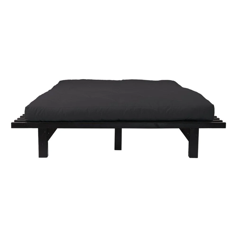 Dvoulůžková postel z borovicového dřeva s matrací Karup Design Blues Comfort Mat Black/Black, 140 x 200 cm v:1309002