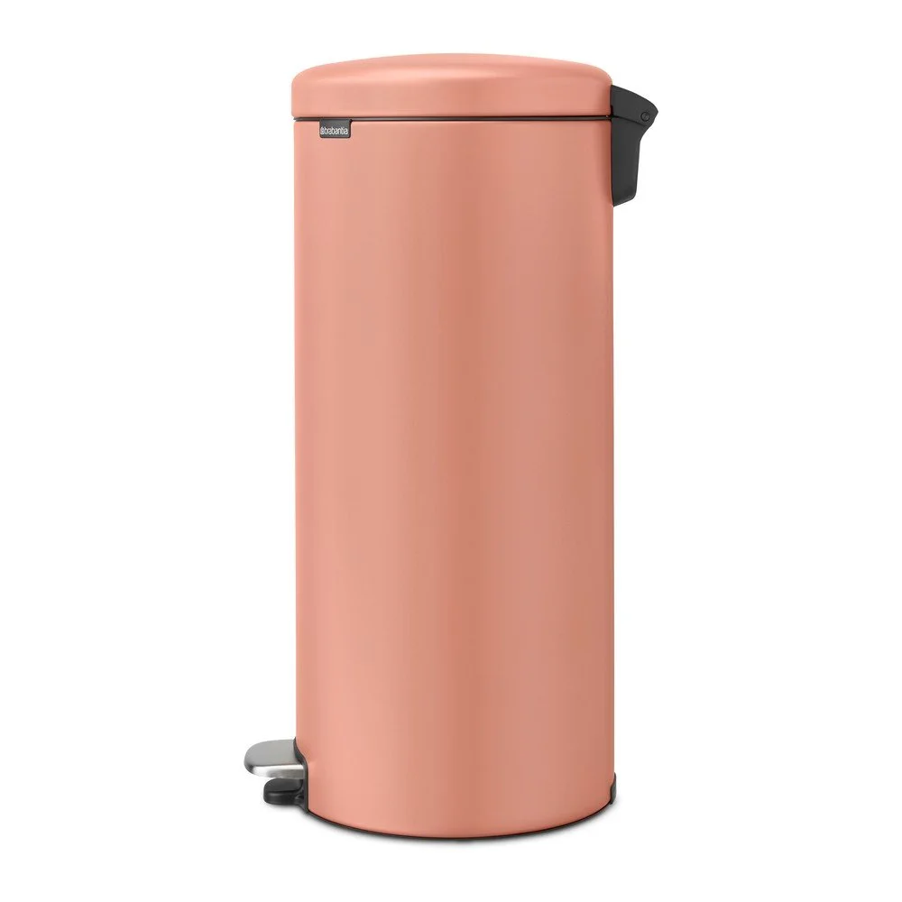Nášlapný ocelový odpadkový koš v lososové barvě 30 l NewIcon – Brabantia v:1781788
